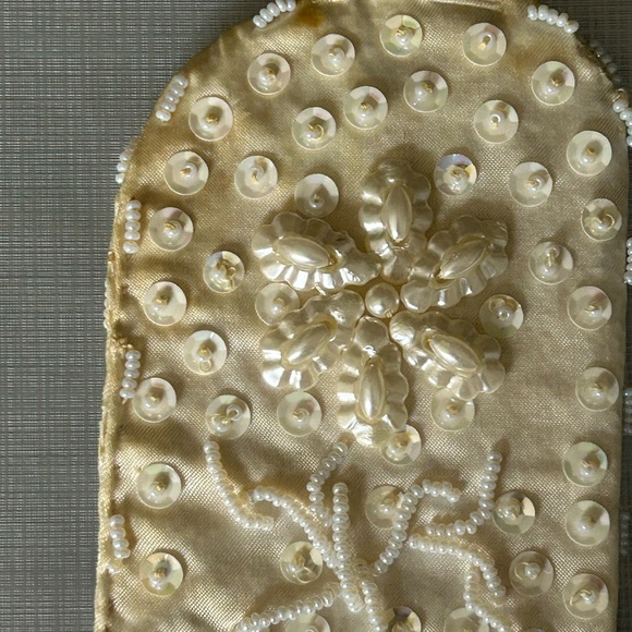 Vintage beaded embroidered and beaded eyeglass bag - Picture 2 of 3